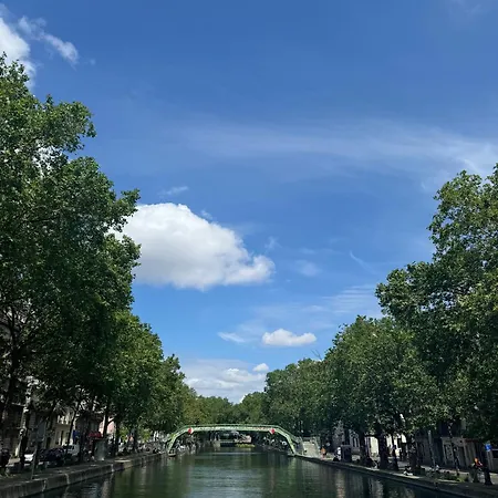 Daire Canal Saint Martin Confortable